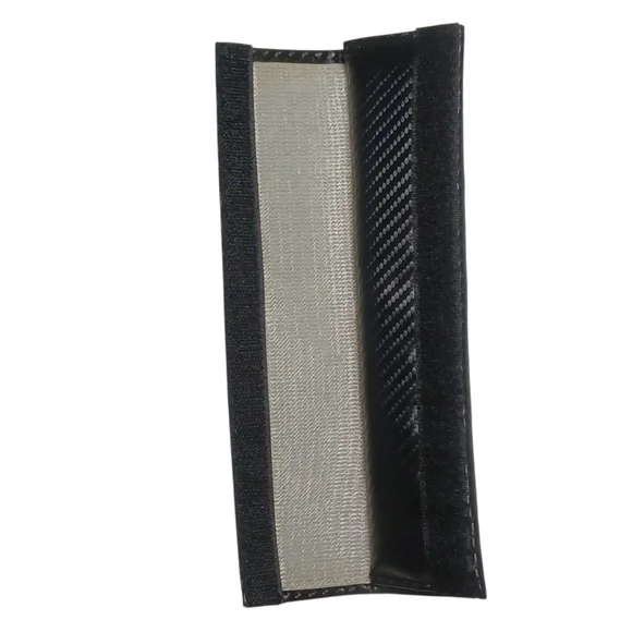 Porche Seat Belt Cover Embroidered Black Velcro - Picture 7 of 15